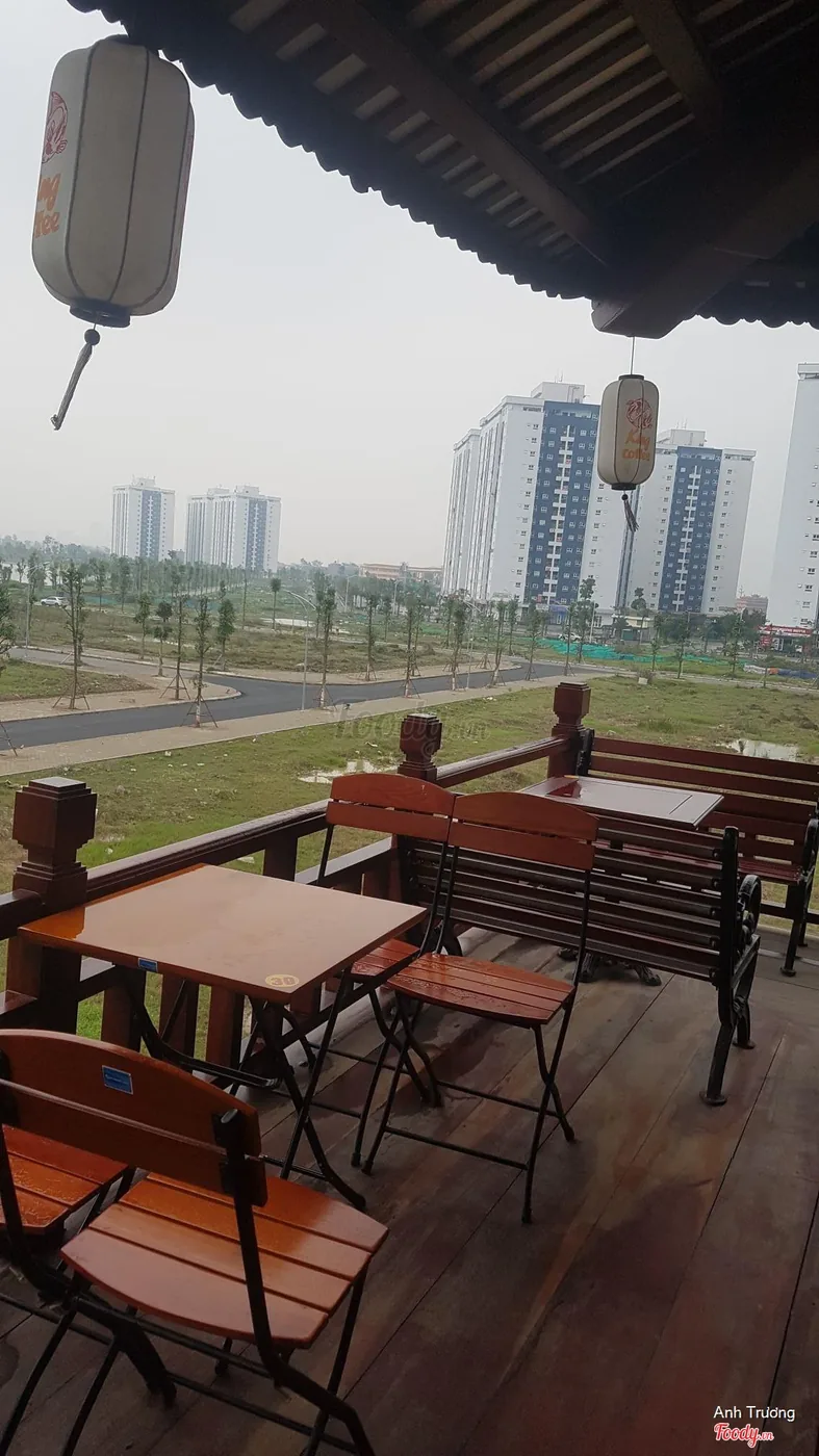 View ban công tầng 2 ngắm khu đô thị Thanh Hà