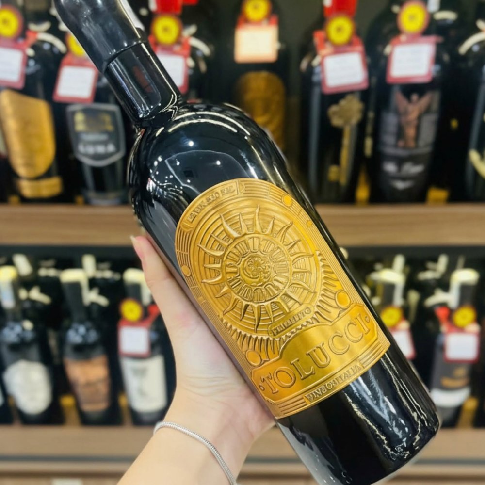 Vang Ý Tolucci 17%