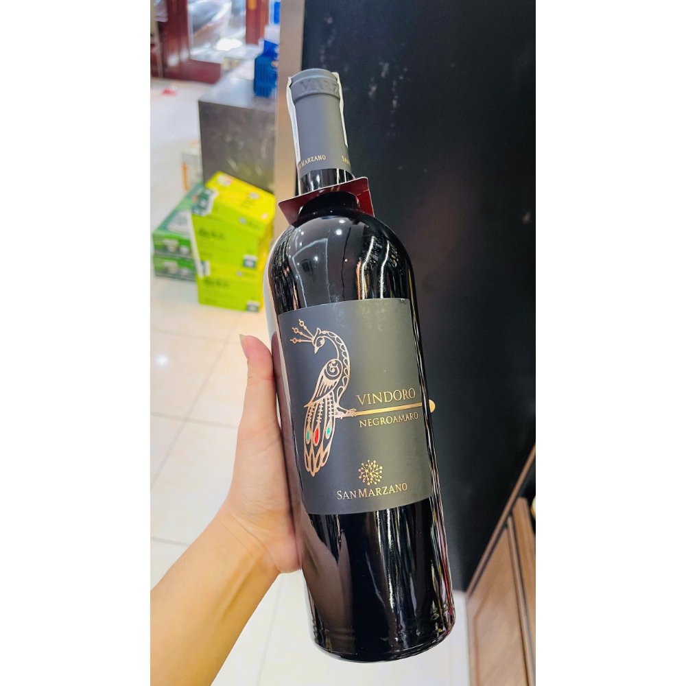 Vang Ý Con Công Vindoro Negroamaro 15%
