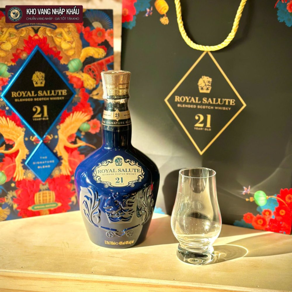 HỘP QUÀ CHIVAS