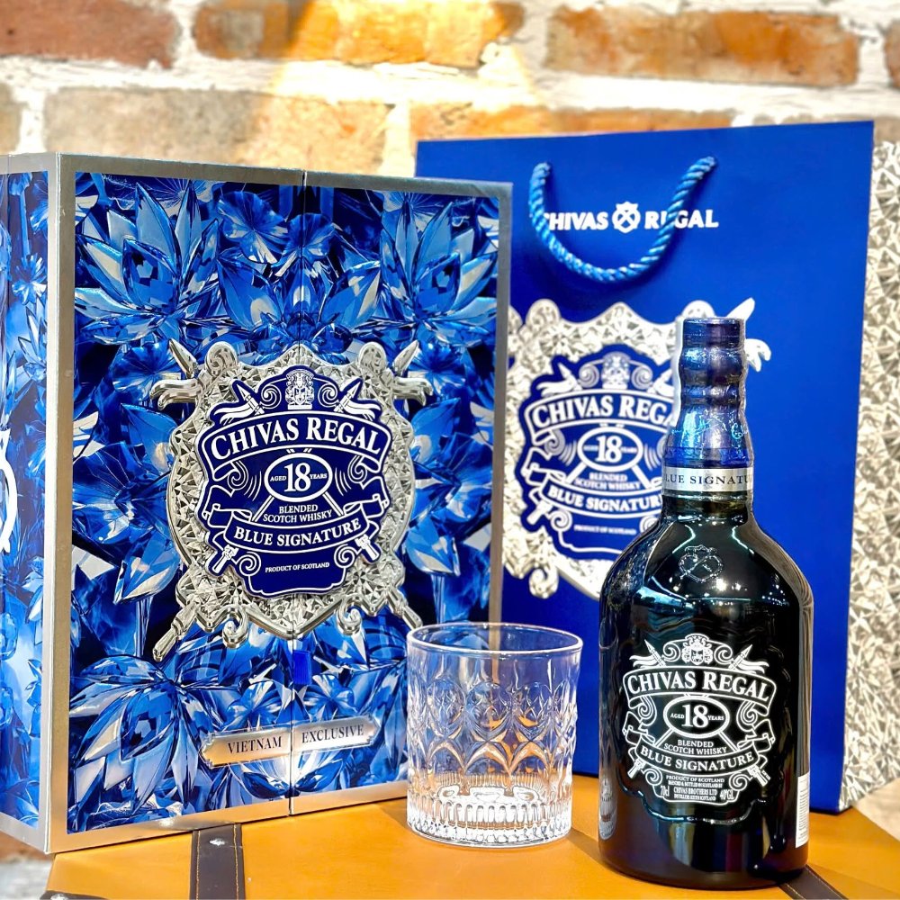 HỘP QUÀ CHIVAS