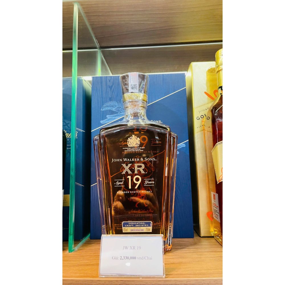 JOHNNIE WALKER					