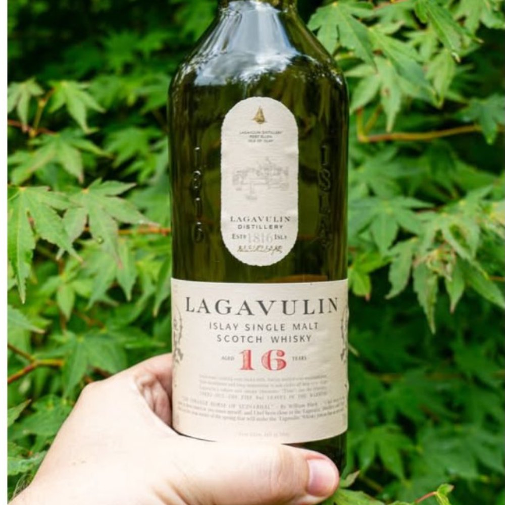 LAGAVULIN