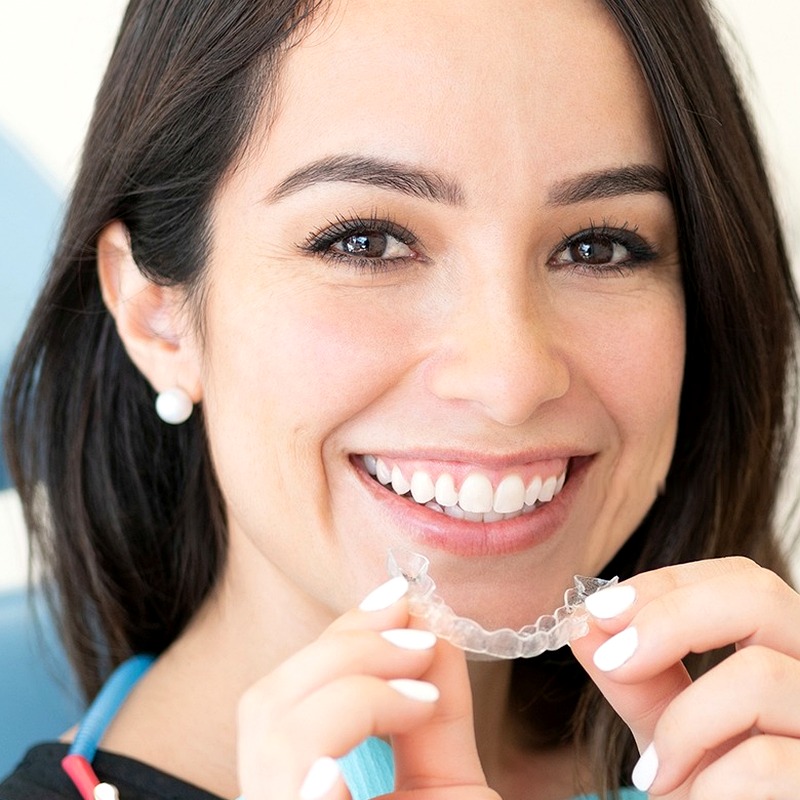 Niềng Invisalign